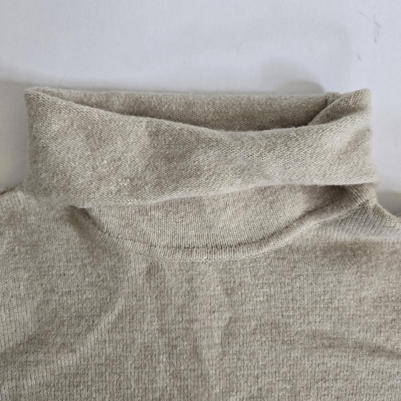 Michael by MK merino wool baby alpaca blend turtle neck cowl neck sweater sz LG - Picture 8 of 8